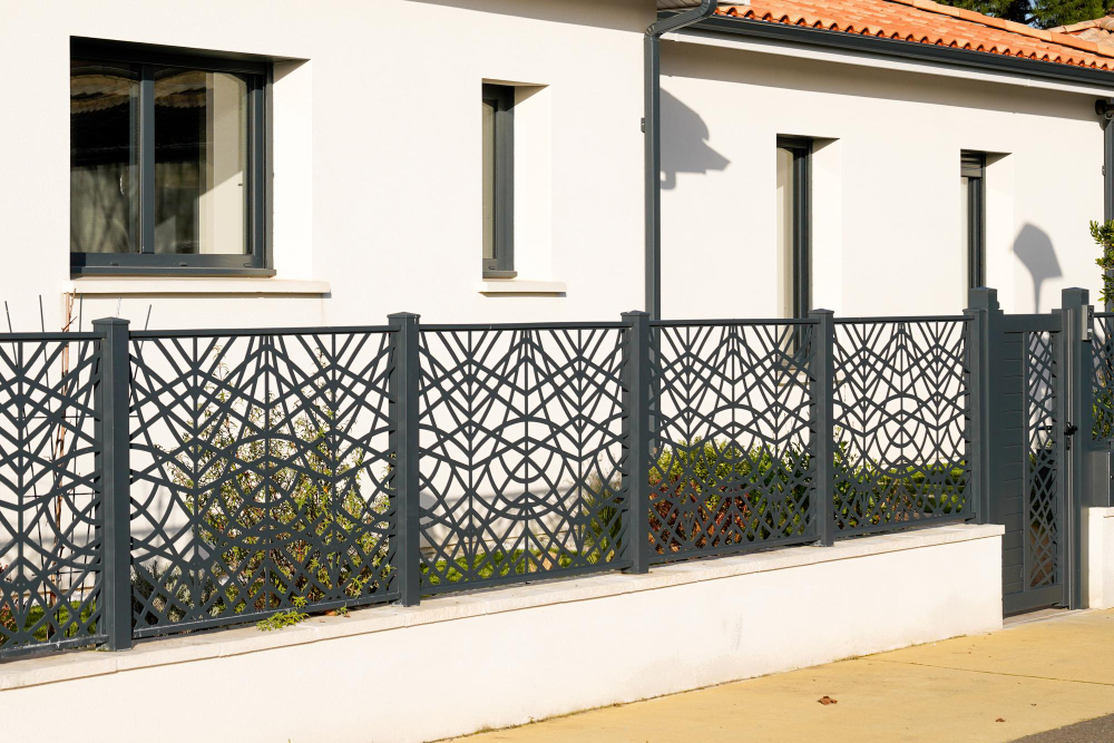 What to Consider Before Choosing a Fence in Florida