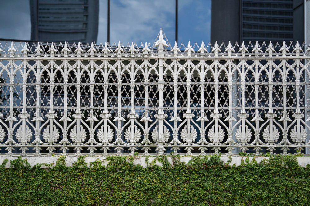 Why an Ornamental Fence is a Great Choice (and How to Maintain It!)