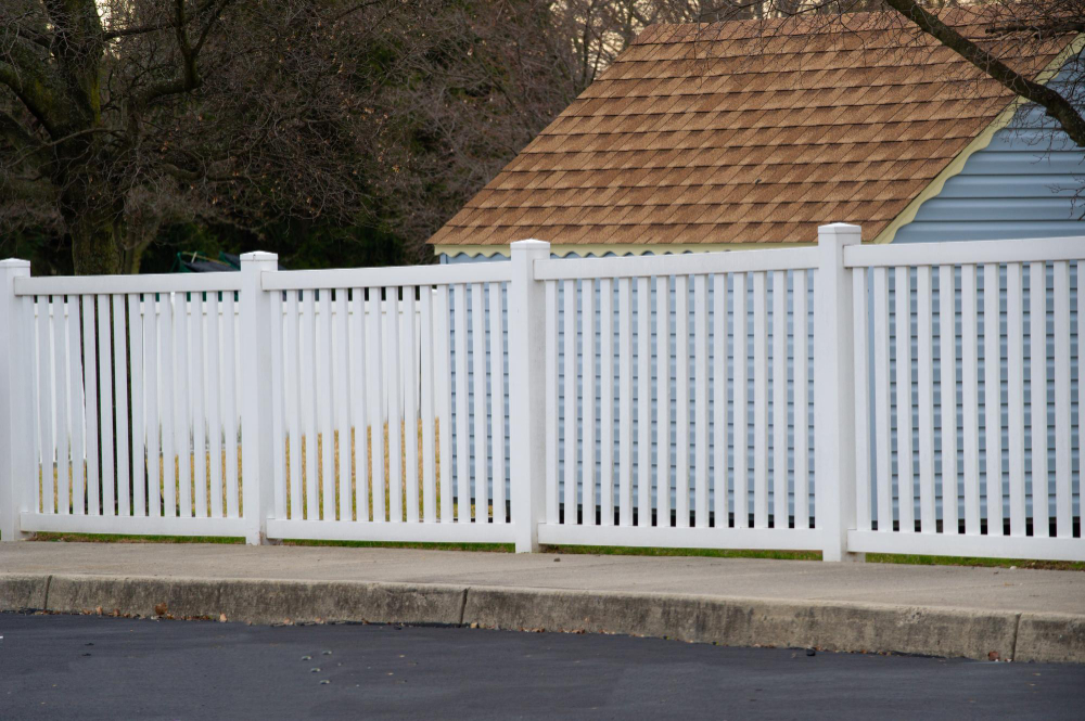 The Importance of Keeping Your Fence Clean